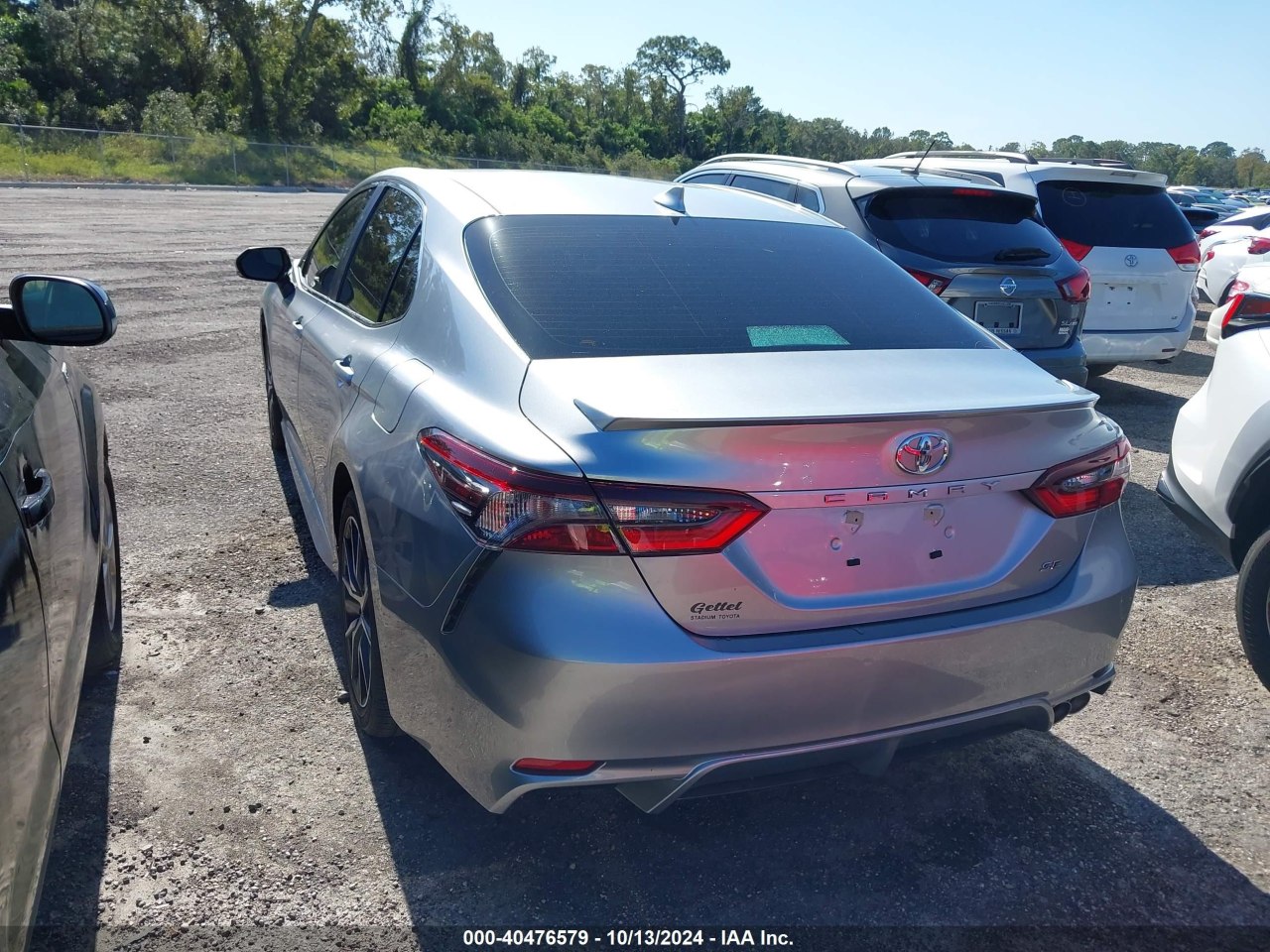 Toyota Camry SE 2024